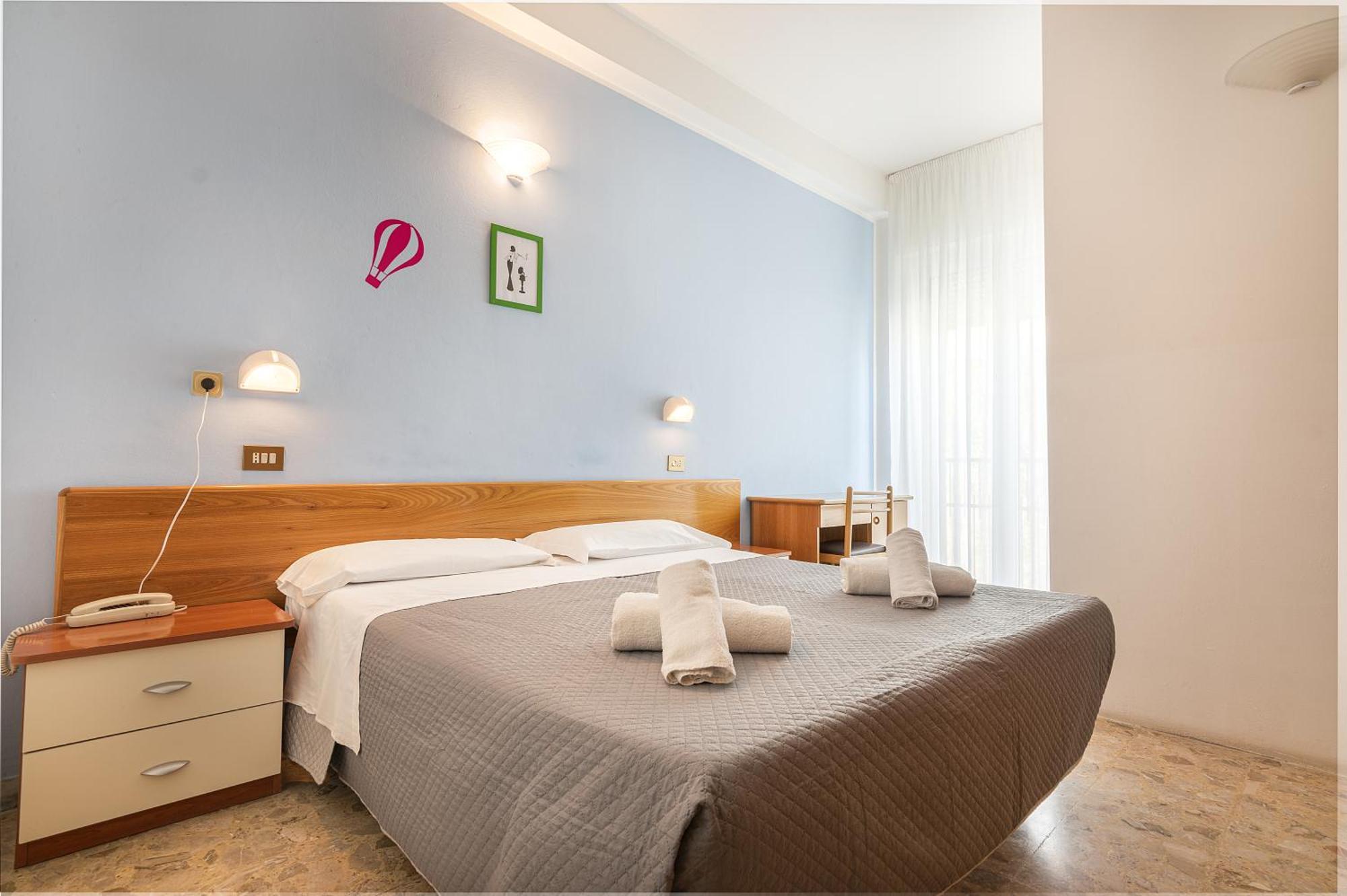 Hotel Santiago Rimini Exterior photo