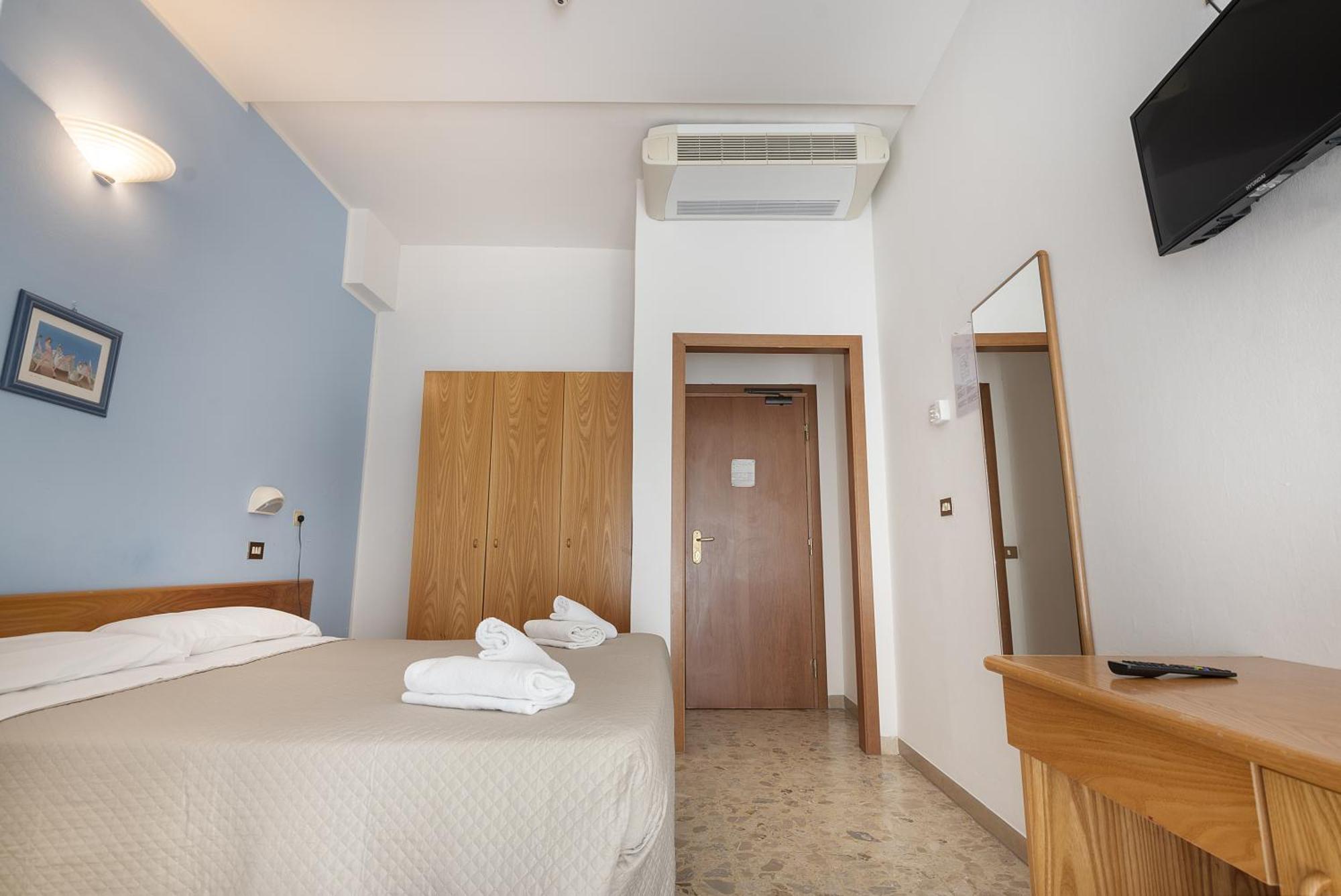Hotel Santiago Rimini Exterior photo